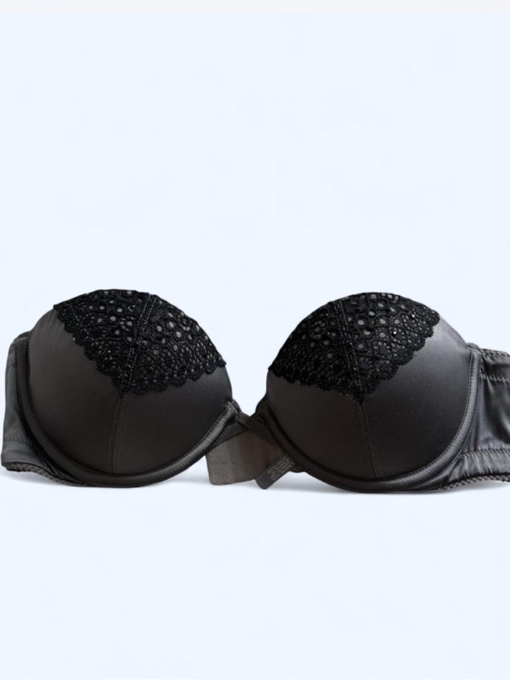 Strapless gray and black push up bra
